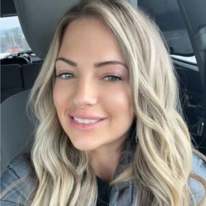 Meet your Posher, Katelyn